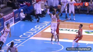 Justin Brownlee posterize Chris Newsome || SlamJam || Ginebra Semis