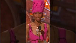 #GRAMMY Rewind ⏪️ #ErykahBadu wins Best R&B Album in 1998 for her debut studio album, 'Baduizm.’