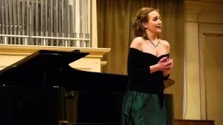 Alexandra Sherman sings: Benjamin Britten. "Down by the Salley Gardens"