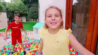 Five Kids Pretend Play with Raining Colored Ball Pits Balls