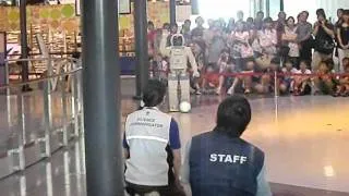 2011 ASIMO 日本未来科学館.wmv