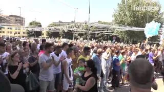 Il coro e le lacrime degli ultras ai funerali di Ciro Esposito