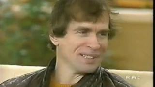 Pronto Raffaella? 1983/84  Raffaella intervista Rudolf Nureyev e Ghislaine Thesmar