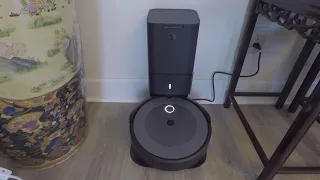 Unboxing, quick set up, and a brief review of the iRobot Roomba i3+ (i3550)