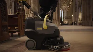 Cleaning Cologne Cathedral BD 38 12 C