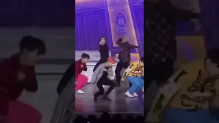 [BTS JIMIN] 박지민.. 댄스계의 AI.. 몸놀림에 오차라곤 1도 없음