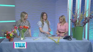 Learning how to create the perfect spring centerpiece with Sapphire and Lace Design