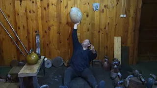 ЖИМ КАМНЯ 43 КГ ВЕРТИКАЛЬНО СИДЯ НА ПОЛУ 6 РАЗ 43 KG STONE PRESS VERTICALLY SEATED ON FLOOR 6 REPS