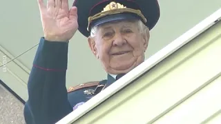 Как оркестр в Одессе поздравил ветерана с Днем Победы