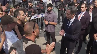 Blinken meets protesting hostage relatives outside his hotel in Tel Aviv