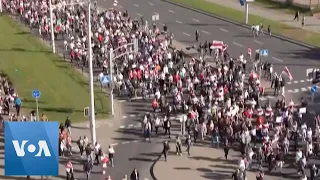 Tens of Thousands Protest Against President Lukashenko in Belarus' Capital