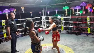 Phetmanee Sitkaewjan (red) Vs Pinmanee of Myanmar (blue) , Round 1, 50 kilos @Antza Muay Thai