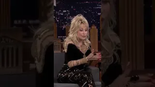 Dolly parton tells epic story of being assaulted, wait til end