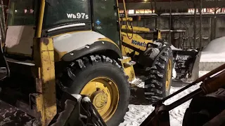 Komatsu WB97S , 2002 год выпуска 2 часть