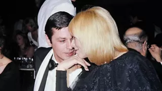 Mireille Darc évoque le cinéma et sa vie de couple avec Alain Delon