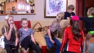 Dance Moms "CHRISTI KICKS MELISSA OUT OF KELLYS HOUSE"(S2E5 Flashback)