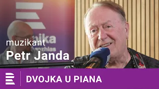 Dvojka u piana: Petr Janda živě akusticky.