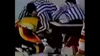 Hockeyfighters.cz  Dave Tiger Williams vs Kari Eloranta.wmv