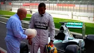 Lewis meets Sir Stirling Moss