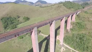 Drone - Phantom 3 no pontilhão ferroviário da Fumaça em Passa Vinte MG 10/06/21