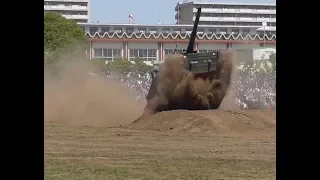 観客もどよめく！激走！10式戦車機動展示！！　陸上自衛隊練馬駐屯地記念行事2018