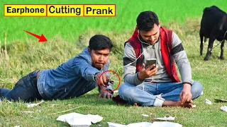 Cutting Peoples Earphones prank | Headphone Cutting Prank on Public | 4 Minute Fun