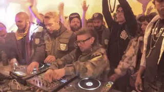 Skrillex-live