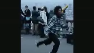 LES TWINS Laurent Freestyle in Paris