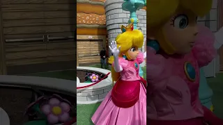 First one to Meet Princess Peach at Universal Studios Hollywood