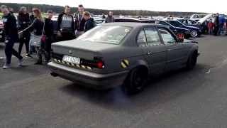 BMW e34 530i V8 burnout Wilcze Laski open season