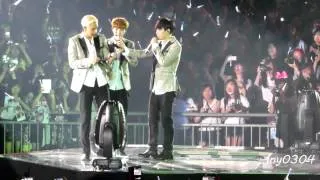 [fancam] 140602 Tao fall down on the stage @ The Lost Planet Concert In Hong Kong