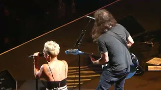 Foo Fighters Taylor Hawkins Tribute (W/ P!nk) - The Pretender (KIA Forum LA CA 9/27/22)