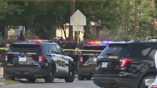 Man shot by SAPD officers after he threatens to shoot, chief says