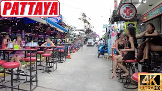 [4K] Paṭtaya Treẹ Tọwn Bạrs Areạ & Sọi Buakhaọ Walk , Sọi ChạlermPhrạkiat 19 | July 2022 Thailạnd