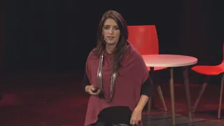 Gentrificación: Comunidades invisibles | Lucia Duran | TEDxQuito