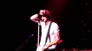 Rick Springfield does Elvis