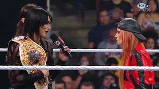 Becky Lynch confronta a Rhea Ripley - WWE RAW 26 de Febrero 2024 Español