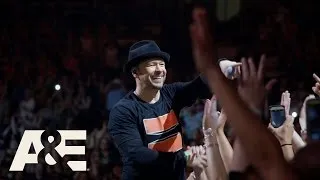 Wahlburgers: Donnie Performs for Alma (Season 5, Episode 4) | A&E