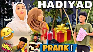 PRANK// HADIYAD IGA DALBO MAXAA NAKALA QABSADAY QOSOLKA ADUUNKA🤣🤣…?