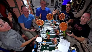 Gravity Was Not Ingredient During Astronauts' Pizza Party in Space