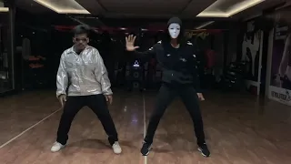 Robotics and freestyle on kya karu sajni remix |Parth & Sahil | Revolution