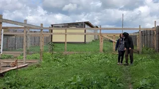 ЗАКРЫЛИСЬ ОТ ВНЕШНЕГО МИРА! ЖИВЕМ ЗА ВЫСОКИМ ЗАБОРОМ! ГОРОД НАМ БОЛЬШЕ НЕ НУЖЕН!