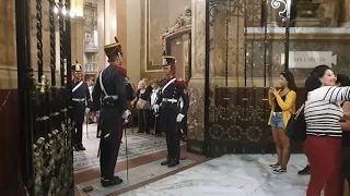 Granaderos. Cambio de guardia catedral meteopolitana