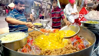 FASTEST INDIAN STYLE EGG BHURJI | FAMOUS STREET STYLE EGG GHOTALA | INDIAN STREET FOOD IN PAKISTAN