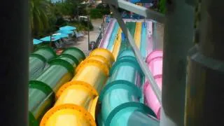 "Taumata Racer" Off-Ride Aquatica Orlando Florida