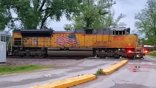 Solo SD70AH leads slow MASHN - Washington, MO