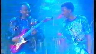 11. Celebration -  Kool And The Gang ( Live in Germany 1987 )