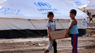 Жителям Ирака переправляют еду и палатки (новости)
