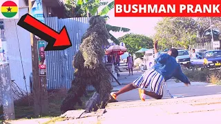 😂😂😂 Best Bushman Scare Prank 2020! She F3ll So Hard! Loud Screams & Funny Reactions.