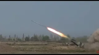 Azerbaycan, Ermeni mevzilerini topçu ve roket atışlarıyla dövüyor / 17.10.2020
